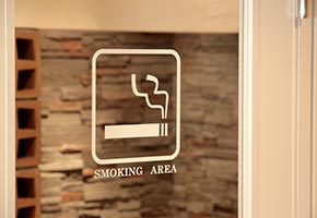 分煙化（各所に喫煙コーナー設置）