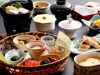 Japanese style breakfast (image)