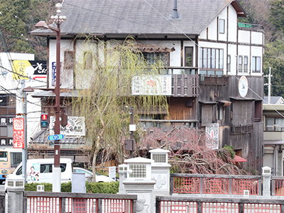 吉高屋遠景.jpg