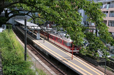 夏の有馬温泉駅.jpg