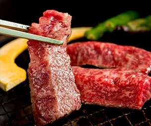 個室で炭火焼会席