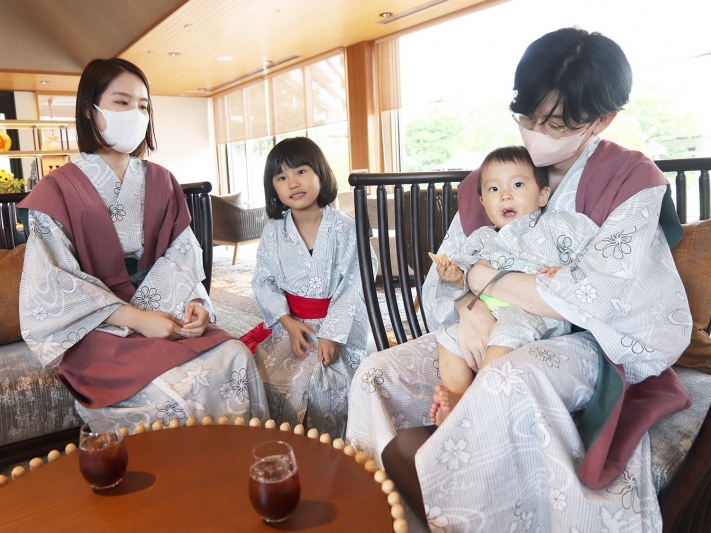 子供達もお菓子ｼﾞｭｰｽに大喜び