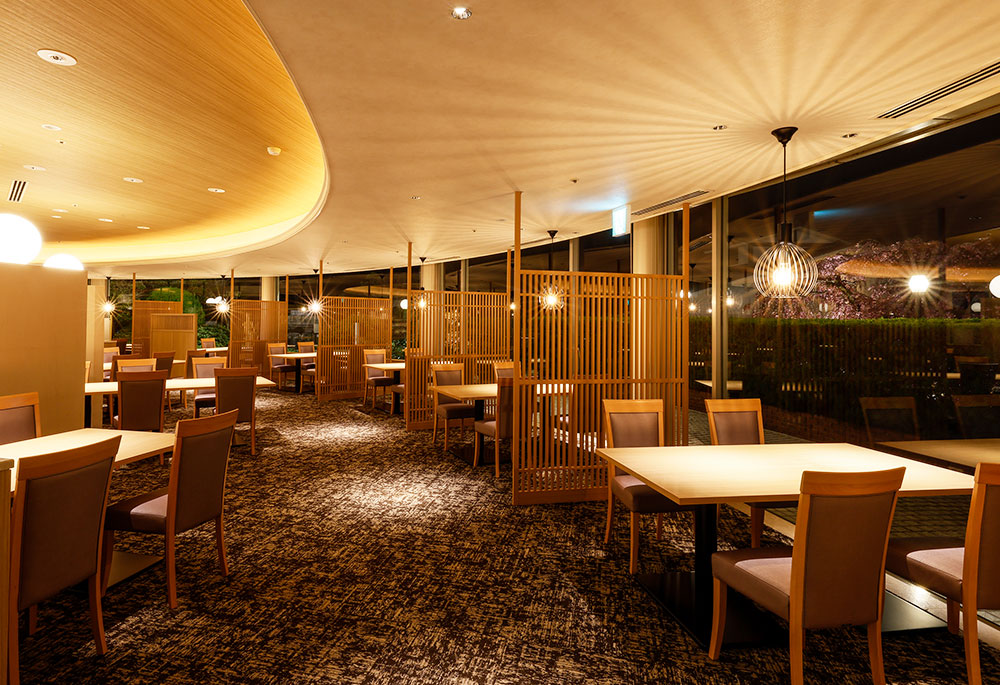 レストラン旬会席料理