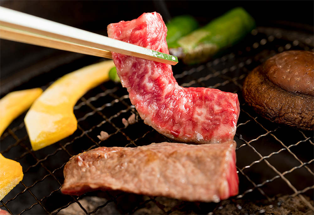 炭火焼＆和風ダイニングあじさい