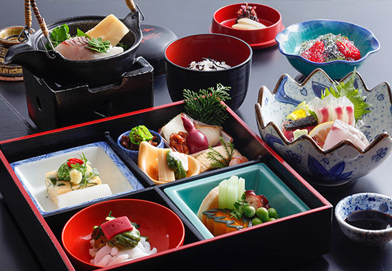 画像:昼の玉手箱コース